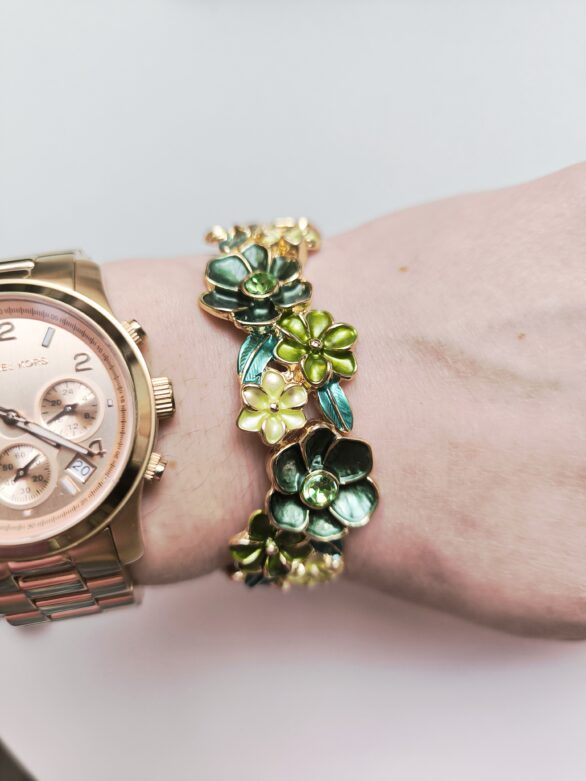 Bransoletka metalowa Zielone kwiaty