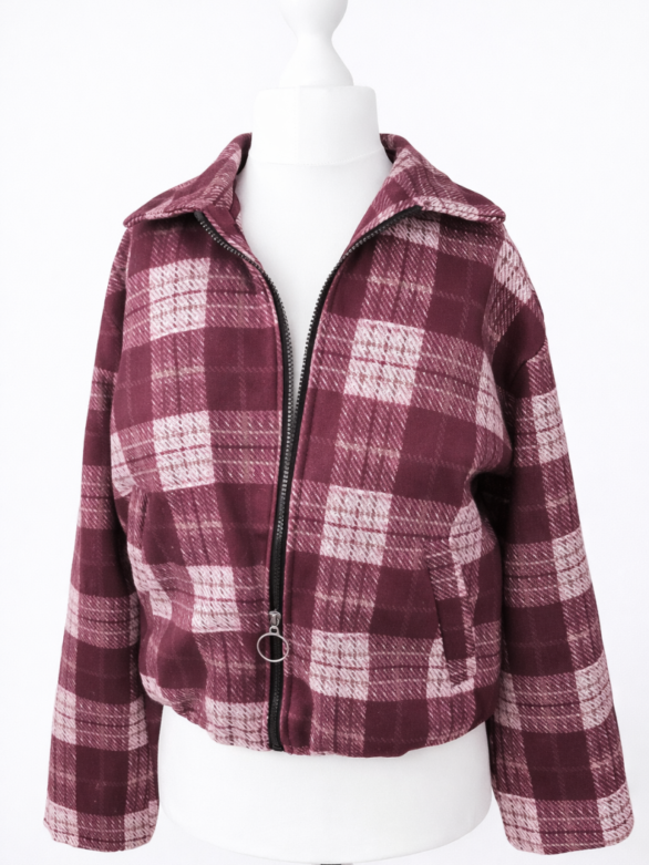 Sienna – bomberka w kratę