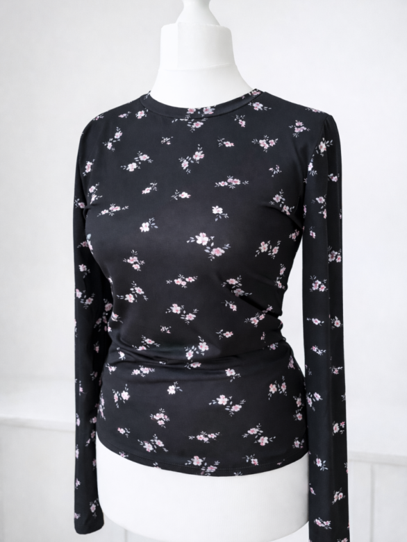 Sylvie – kwiatowa bluzka z długim rękawem