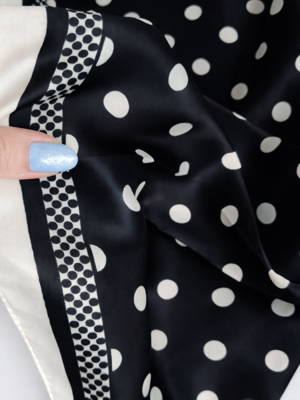 Apaszka Białe Grochy